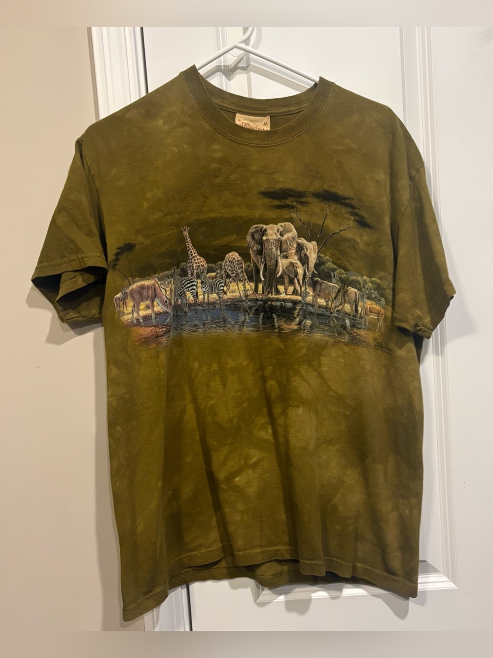 Vintage The Mountain T-Shirt Safari Animals Graphic Tee Size Men’s Medium